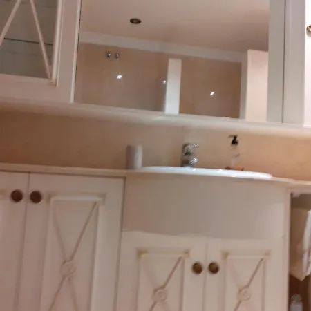Araoie Apartment